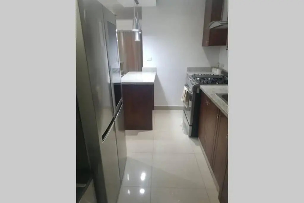 Lia Amanda, 2B con cocinero para desayuno Santiago DR