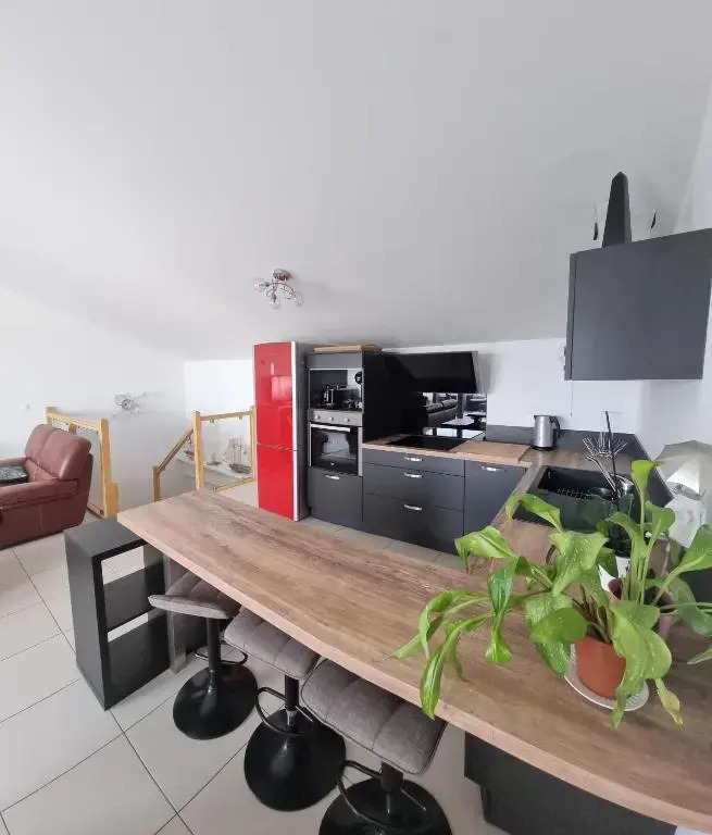 Superbe appartement en résidence - Salon de Prç