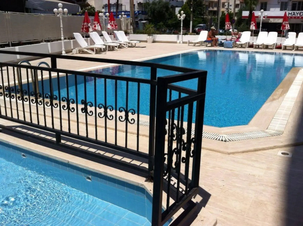 Oasis Otel