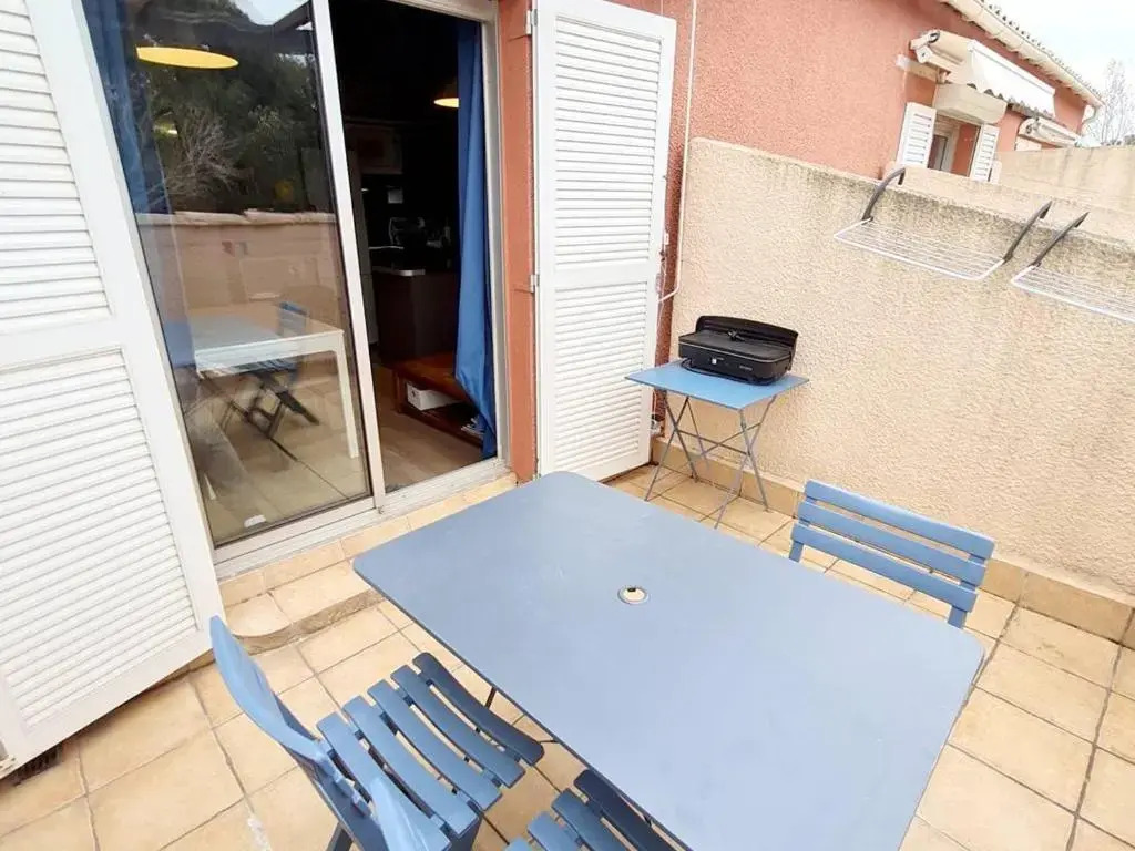 Appartement Six-Fours-les-Plages, 3 pièces, 6 personnes - FR-1-316-298