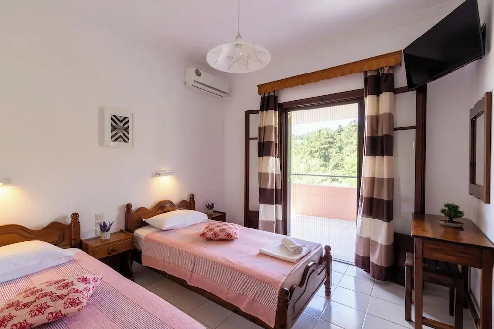 XENOFONTAS APARTMENTs