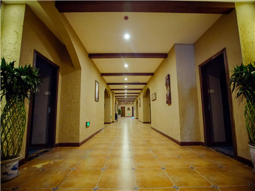 D6 Hotel Tong zilin