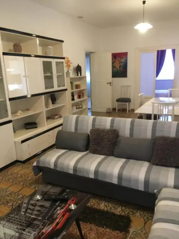 Marina House 2