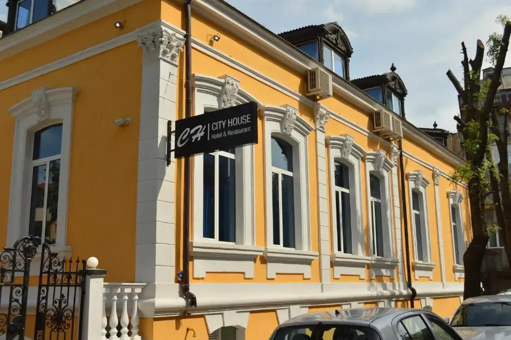 City House Family Hotel & Restaurant