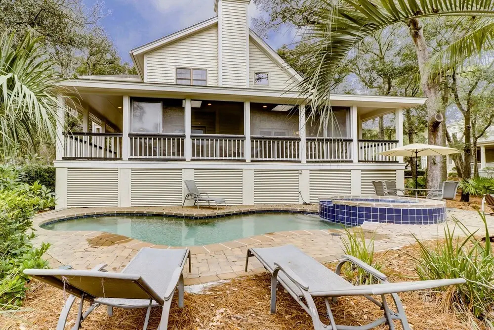 4 Iron Clad Holiday Home