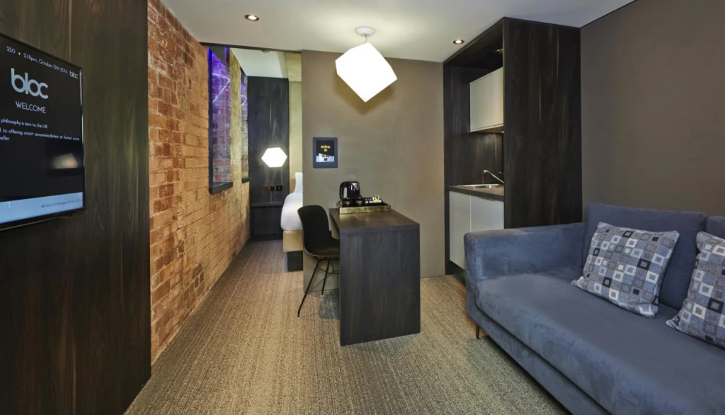 Apartment Bloc