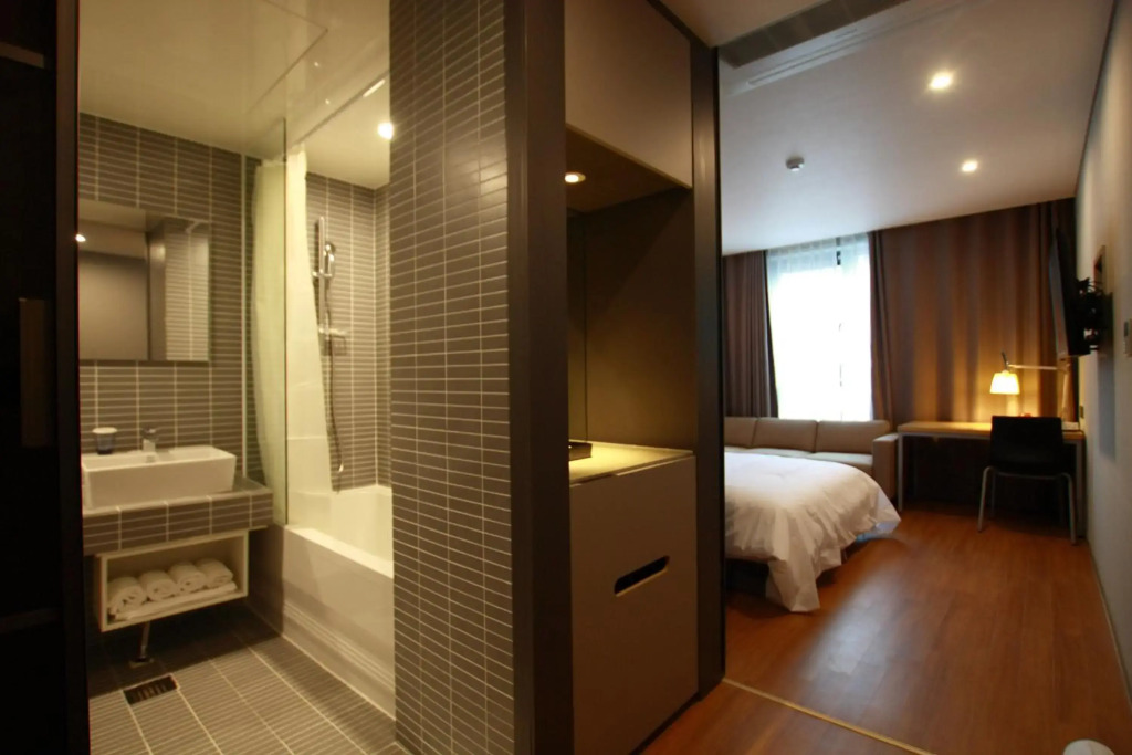 Mini Hotel 141