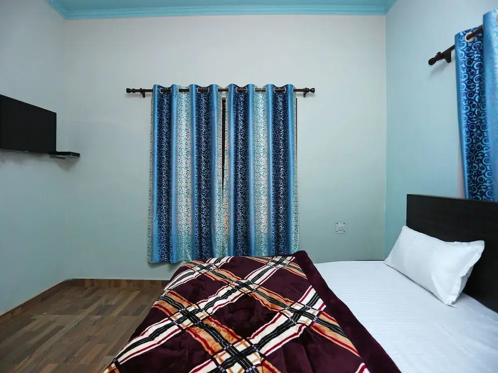OYO 10855 Home 1BHK Villa Bhimtal