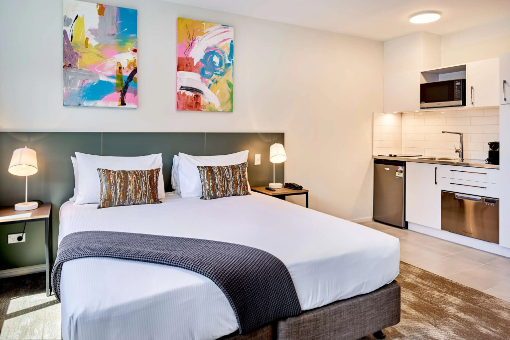 Sojourn Apartment Hotel - Ghuznee