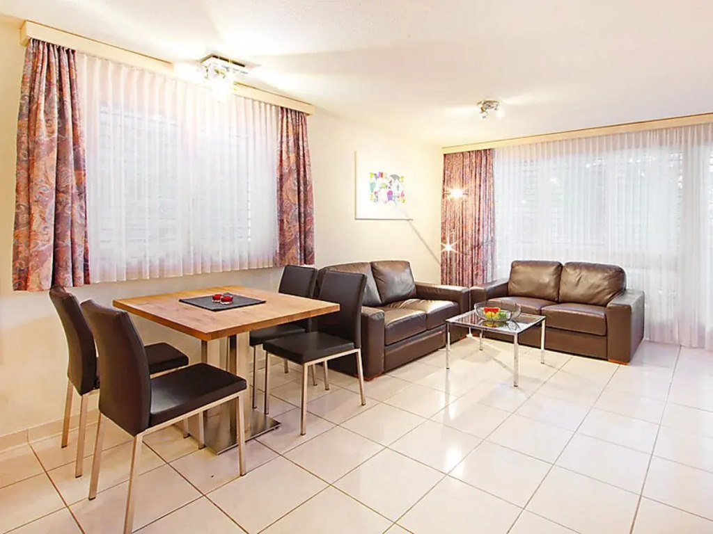 Apartment Roger Lommel 10120