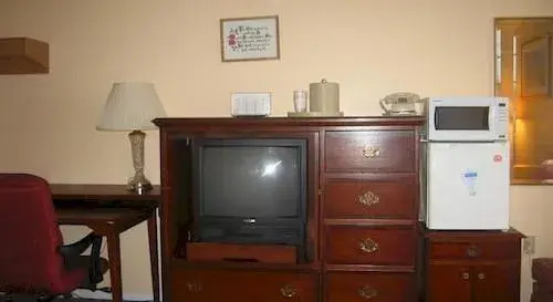 Caravan Inn Motel