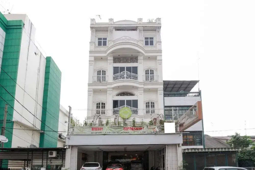 Airy Thamrin Gandhi Medan