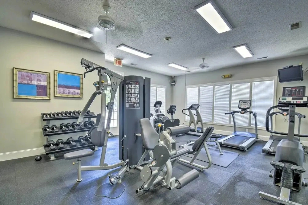 Golf Cart & Pool Access! Condo in Myrtle Beach