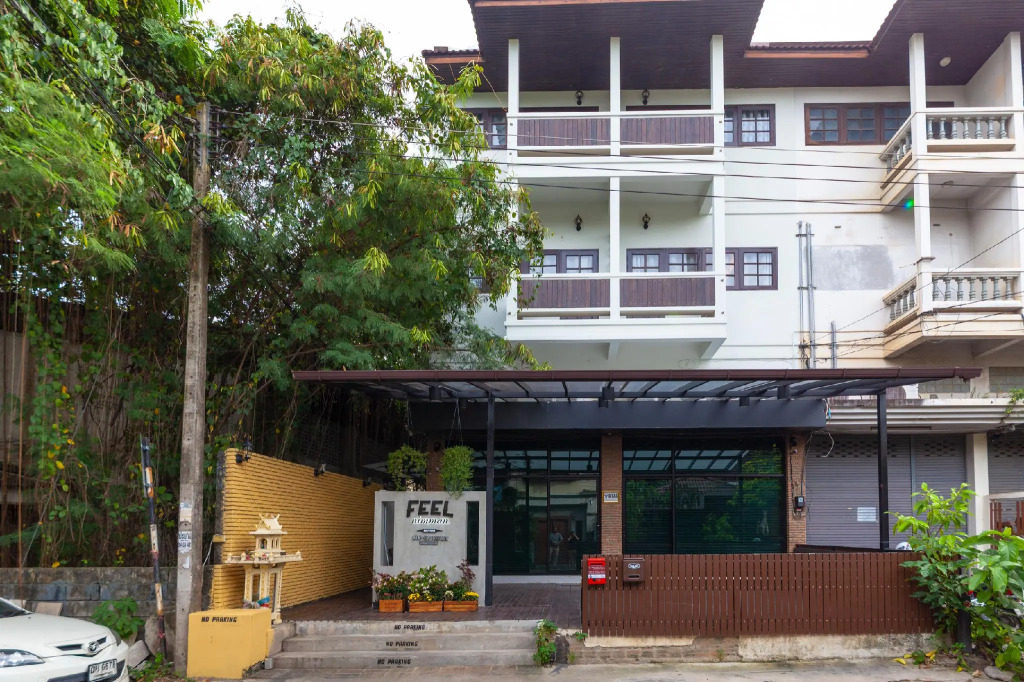 Feel Nimman Boutique