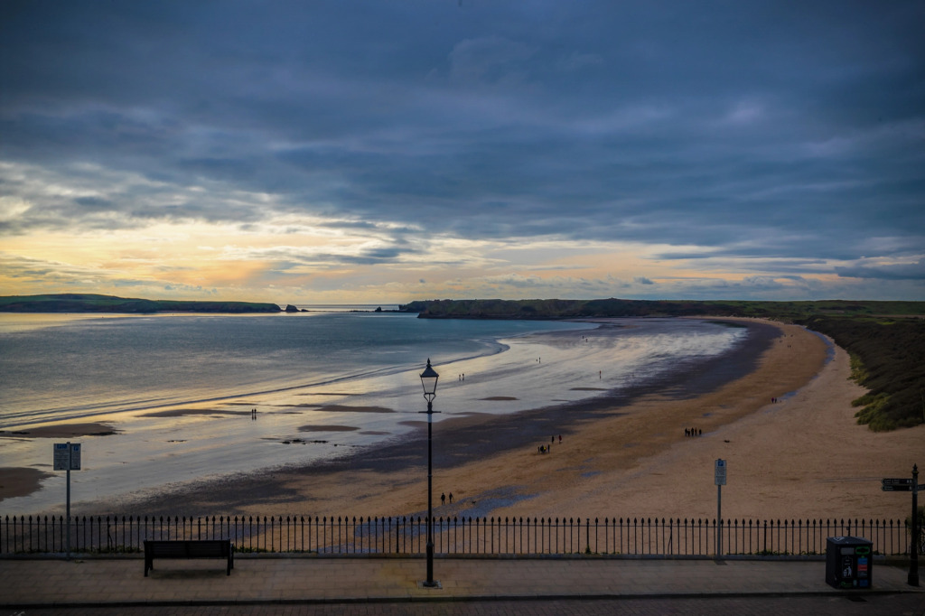 7 South Beach Court - Sea Front Apartment With Spectacular Sea Views