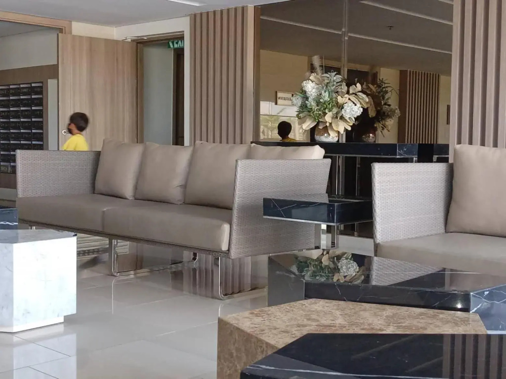 Paranaque SM-Sucat Field Res. Bldg 5, 2/F, 2BR with Balcony