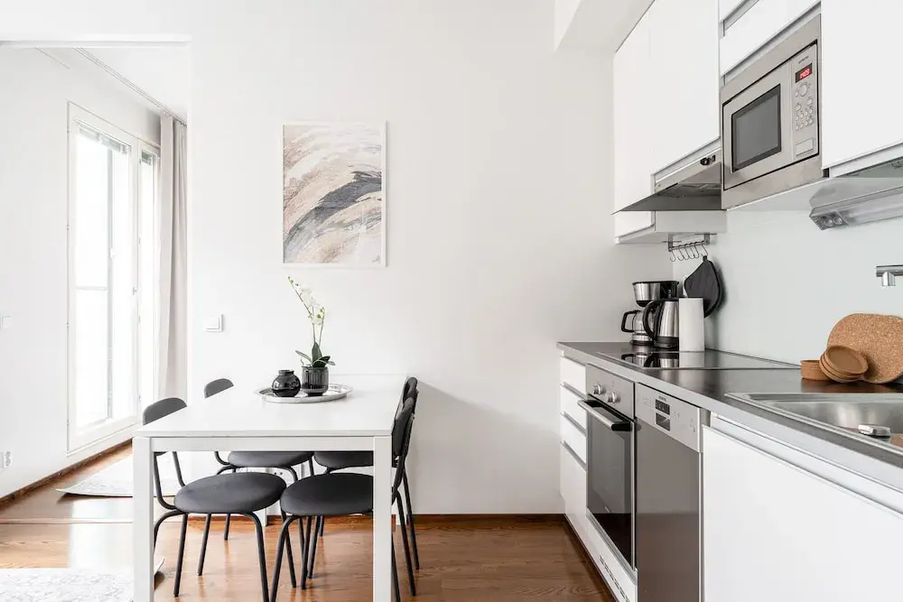 Modern 1BR Apt next to Lake Pyhäjärvi