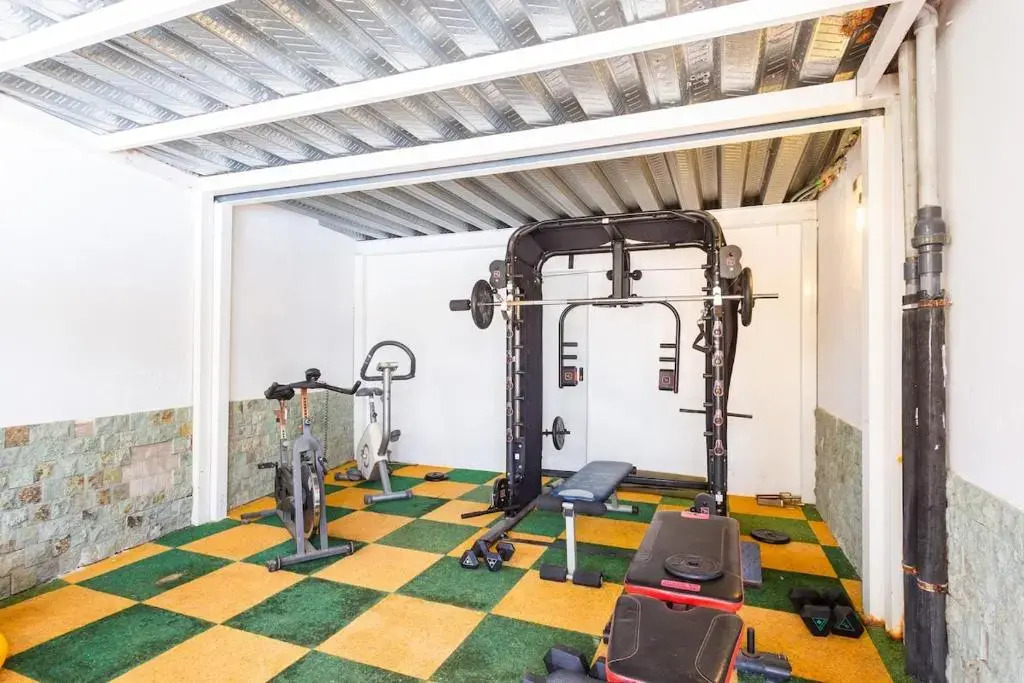 1327 La Quinta Heights