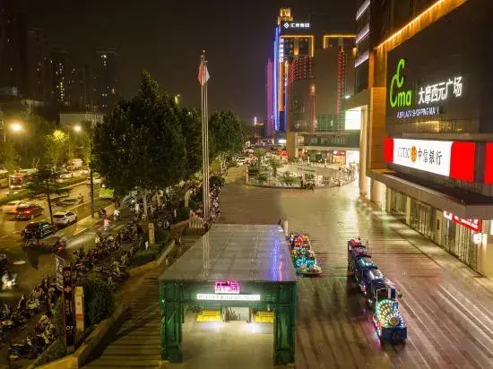 YueJi Hotel