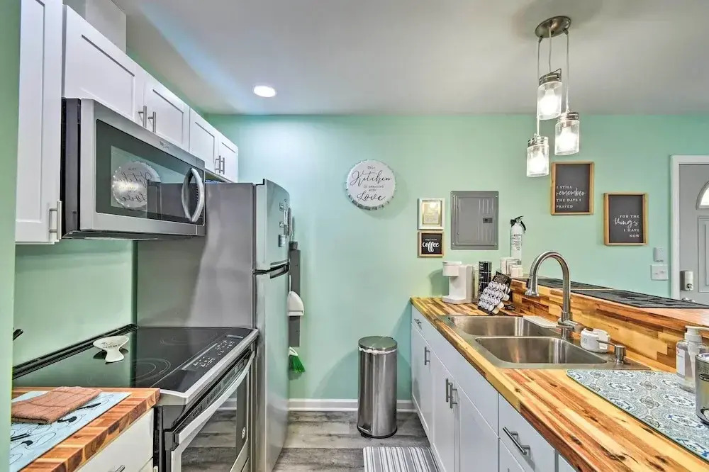 Pet-Friendly Fayetteville Vacation Rental