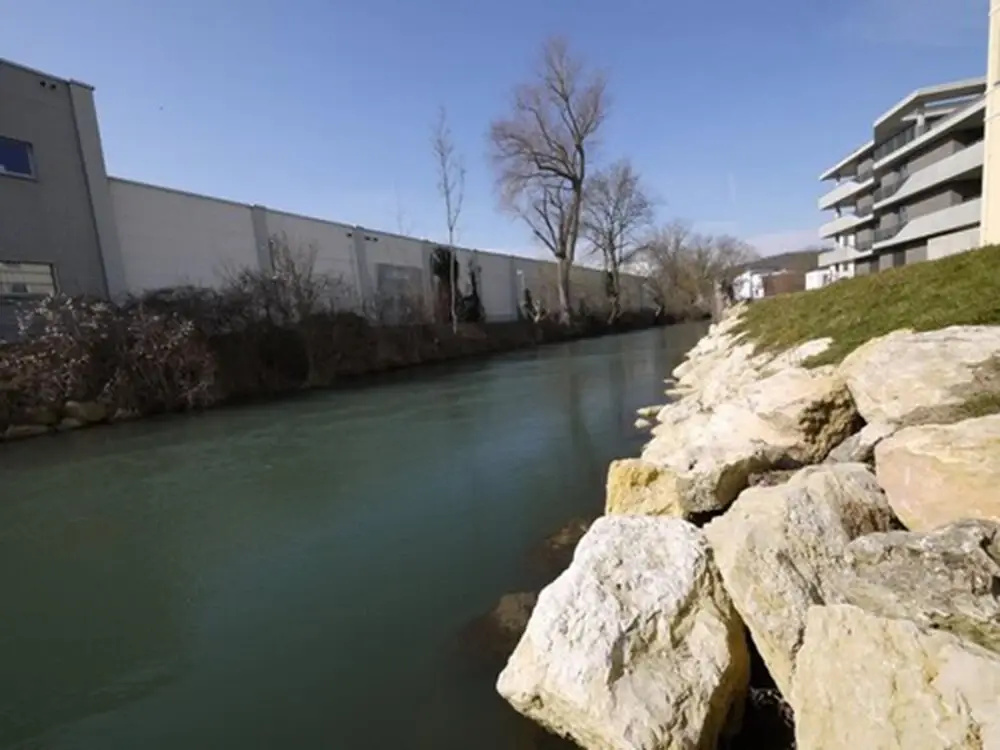 Blue Riverside Apartments
