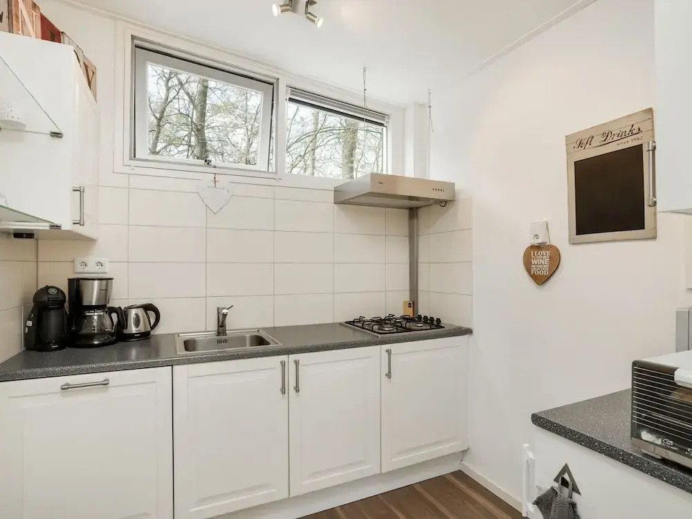 Secluded Bungalow in Laag-soeren With Garden