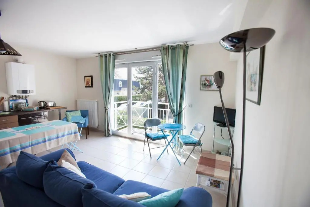 Appart Résidence proche plage avec piscine et parking couvert privé