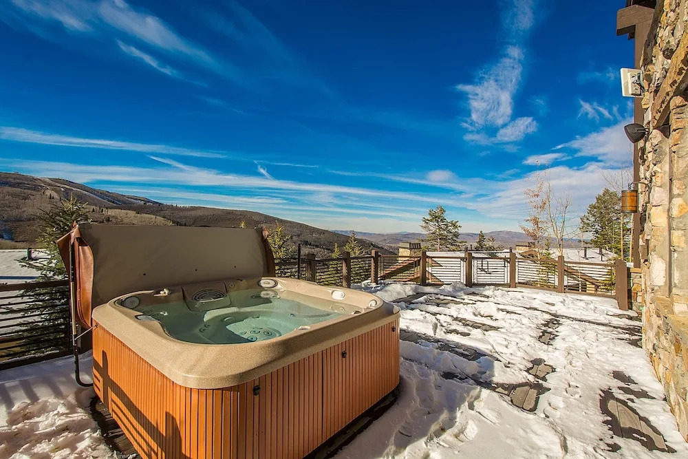 Blacktail Lodge - Five Bedroom Home