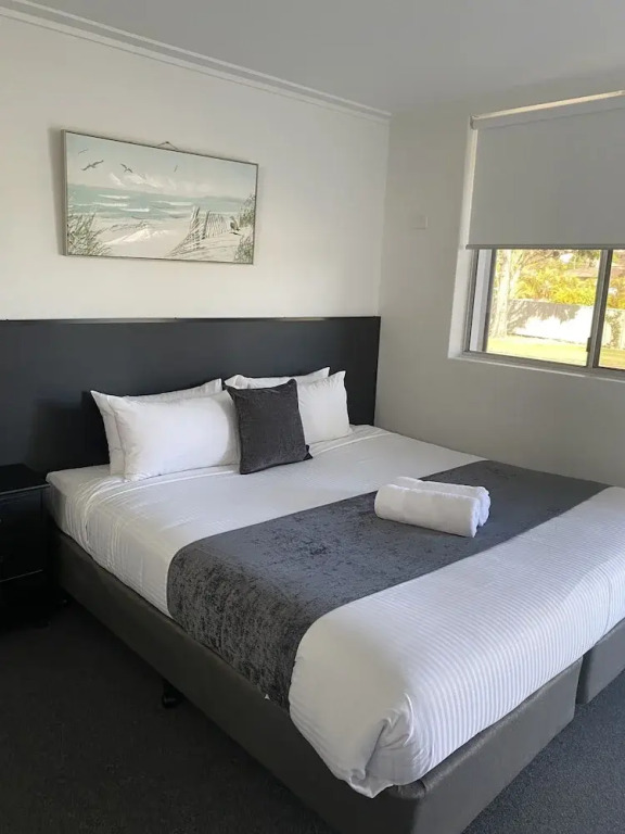 The Seaview Tavern Motel