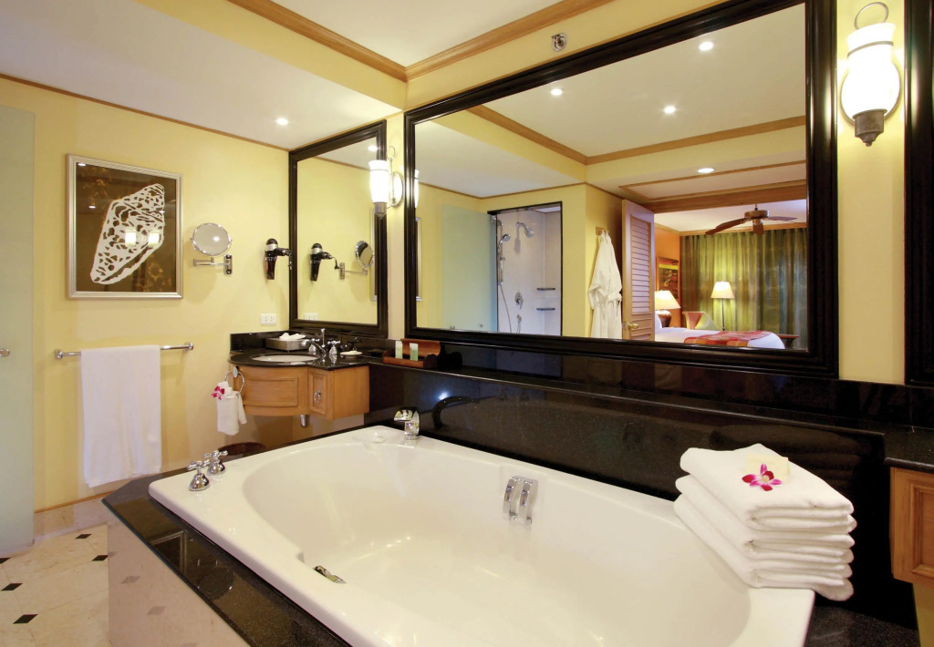 Marriotts Phuket Beach Club