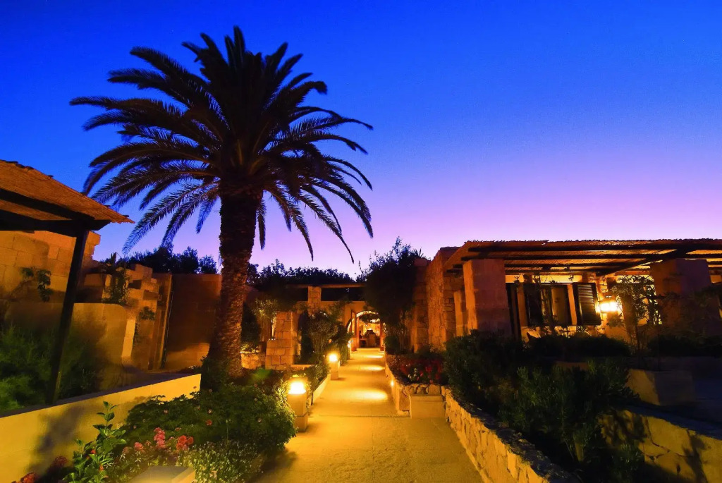 Hotel Ta Cenc & Spa