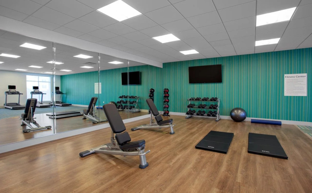 Holiday Inn Express & Suites Lubbock Central - Univ Area by IHG