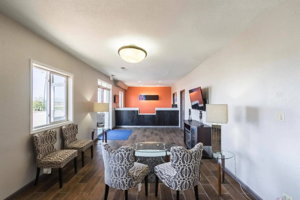 Motel 6-Mattoon, IL