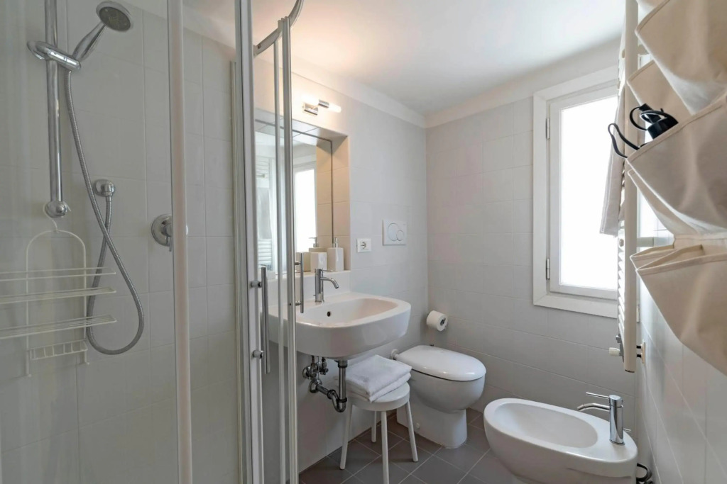 Ca’ Cappello Venetian Apartment M02074212072