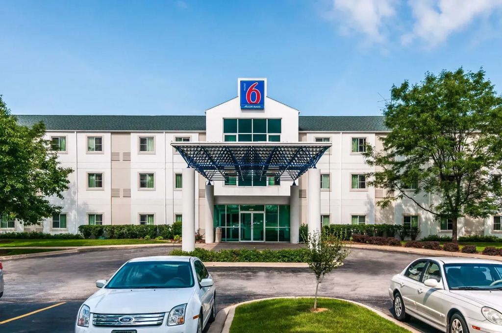 Motel 6-Joliet, IL - Chicago - I-55