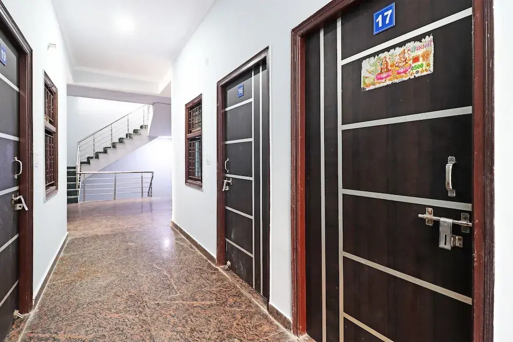 Friends Residency by OYO Rooms