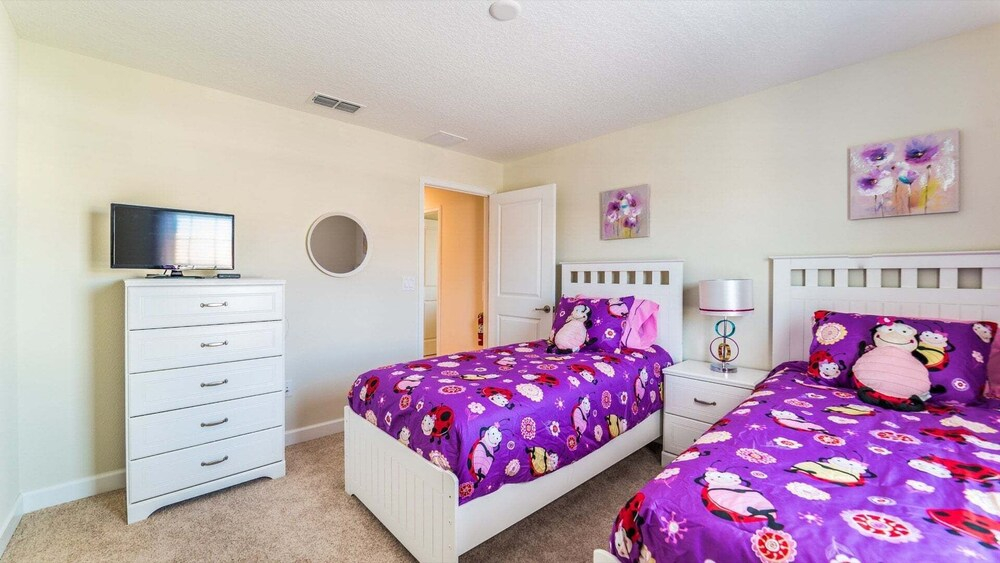 Storey Lake Resort Vacation Townhome - Includes Resort Clubhouse 0753