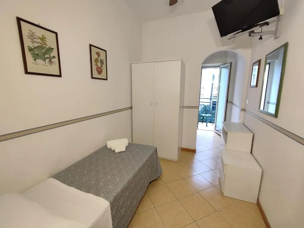 Hotel Athena