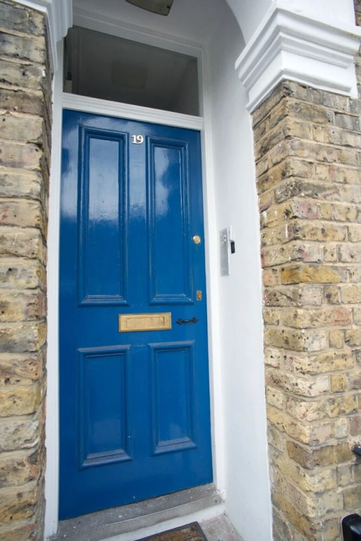 Victorian Flat In Homerton