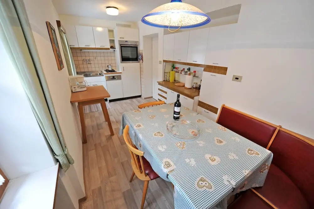 Apartment 4 Holiday - Smidl