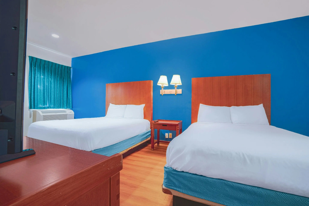 Island Inn By OYO Galveston Beach, TX