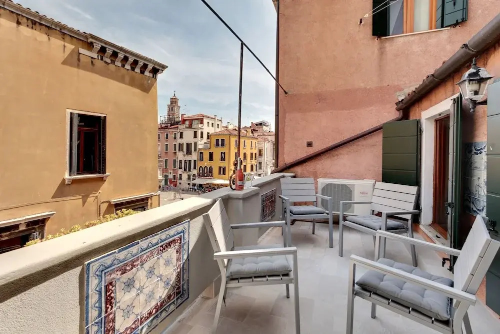 Santo Stefano Accademia Apartment Venice