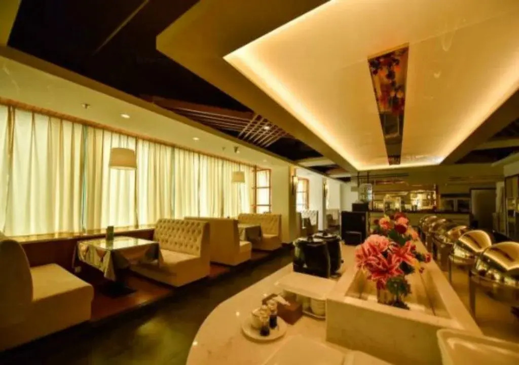 Jiajie Chain Hotel Haikou East High-speed Railway Station