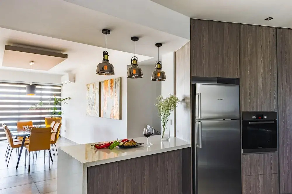 Levanco City Sea Business Suite