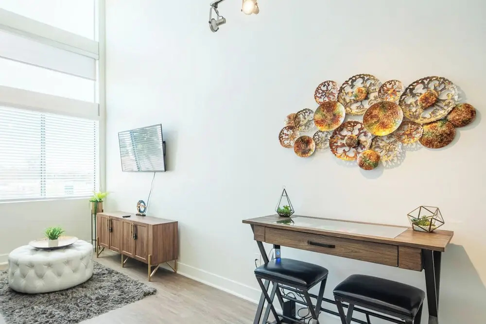 King Bed - Top Floor 2sty Loft - Parking 4058
