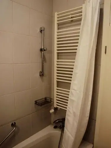 2G Apartments