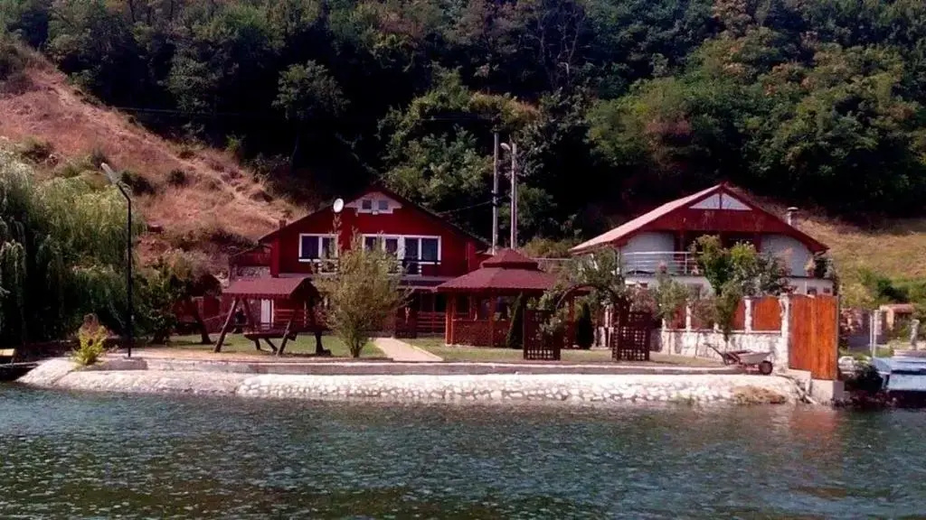 Villa Frans și Căbănuțe