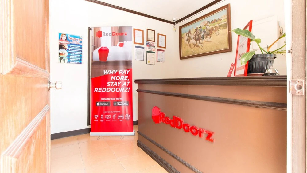 RedDoorz @ Holy Spirit Road Tagaytay