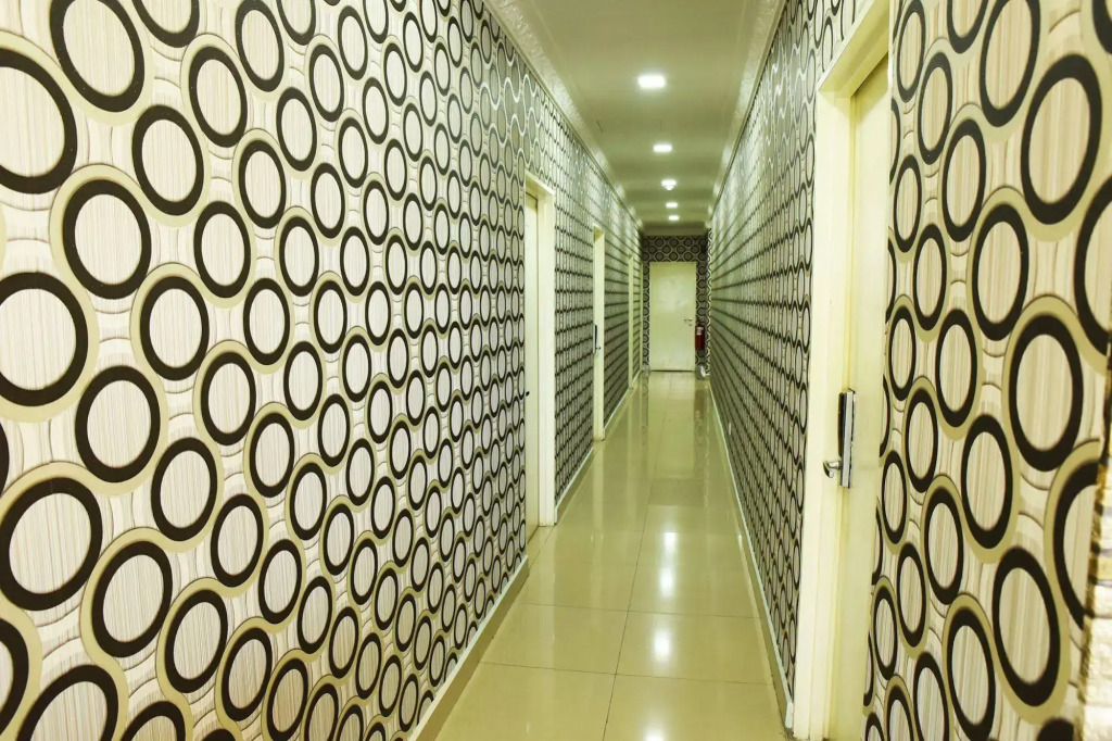 Royale City Hotel