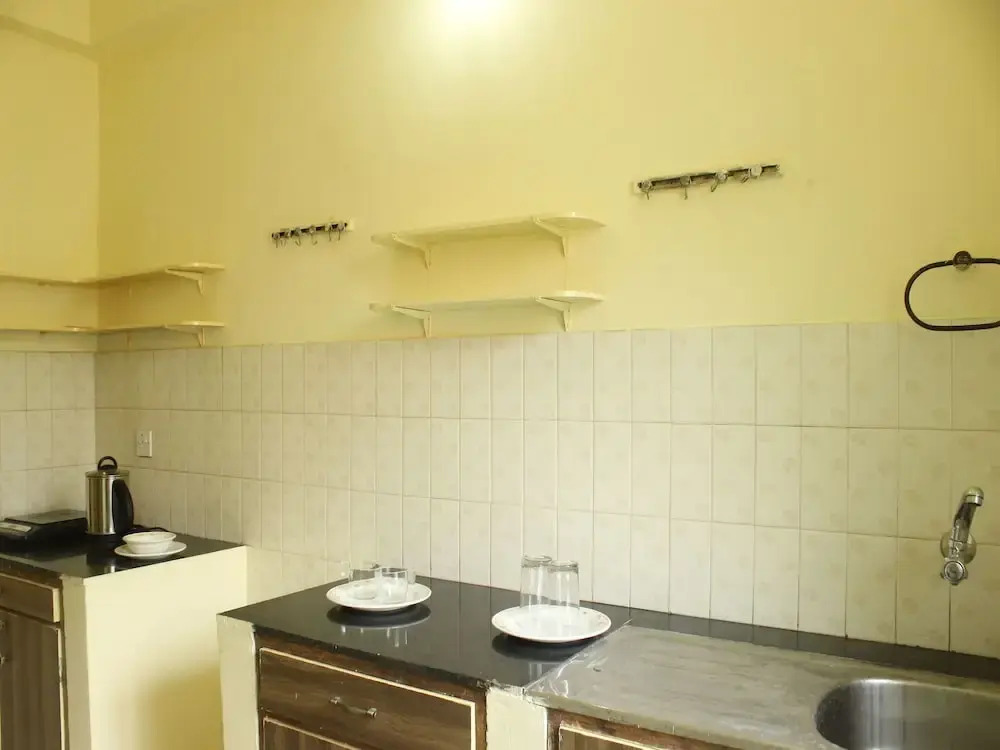 OYO 9280 Home 2 BHK Miramar Beach